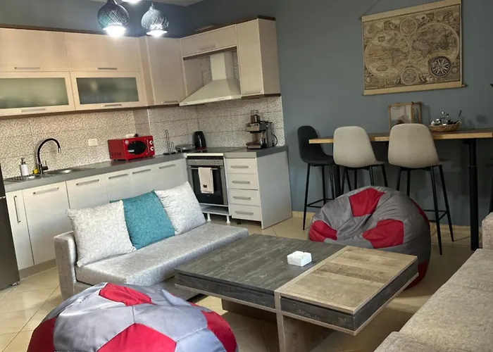 Gjonis House Appartement *